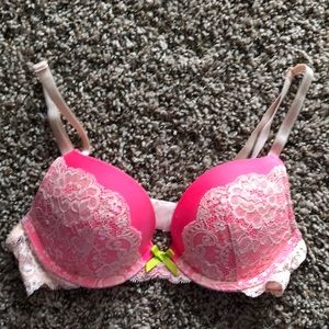 Victoria’s Secret Dream Angels Bra